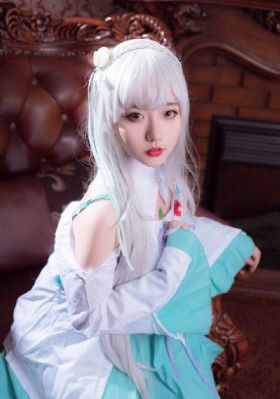 大叔看上女儿的韩剧