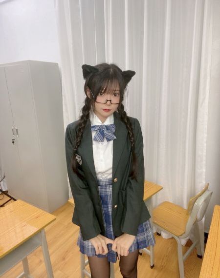 黑丝美女被爆操